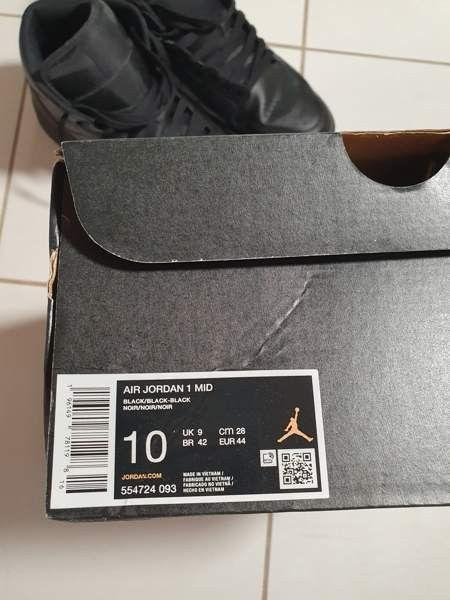 Air Jordan 1 triple black 44 Leppävirta – foto 2