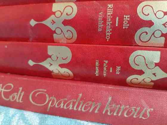 Kirjoja Haemeenlinna