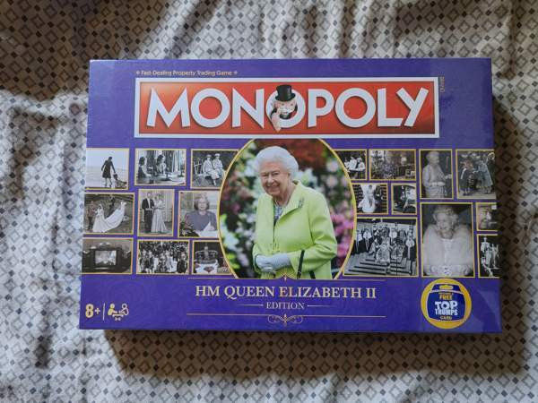 Monopoly Queen Elizabeth II Edition Sinetöity Lahti – foto 1