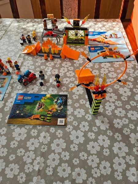 Myydään Lego City 60293, 60295 ja 60299 Espoo – foto 3