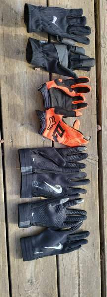 Jalkapallo ja pyöräilyhanskoja lapselle Lohja - valokuva 1