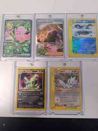 Uusia ja vanhoja pokemon kortteja Pori