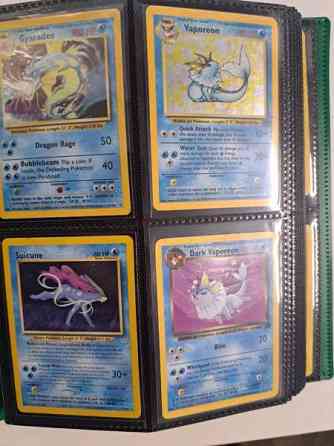 Uusia ja vanhoja pokemon kortteja Pori