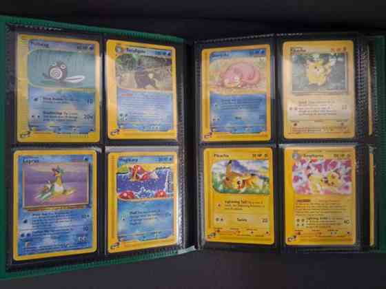 Uusia ja vanhoja pokemon kortteja Pori