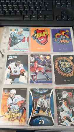 450 kpl Vanhoja jääkiekkokortteja Tampere