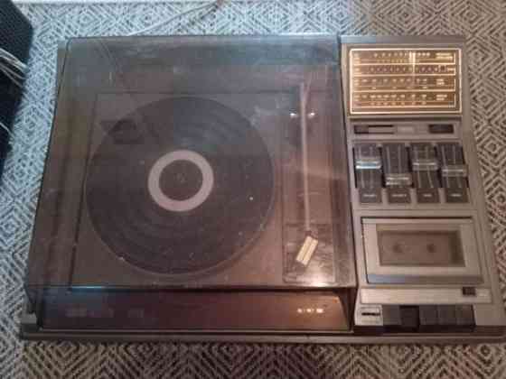 Retro DUX levysoitin ja kaiuttimet Vaasa