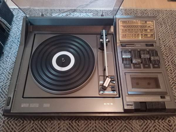 Retro DUX levysoitin ja kaiuttimet Vaasa - valokuva 1