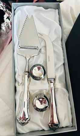 Hopeinen juustosetti Jaervenpaeae