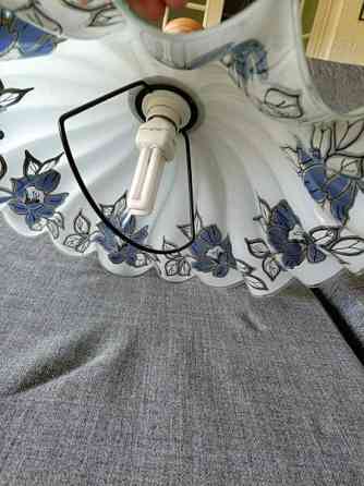 Lasinen kattovalaisin Pori