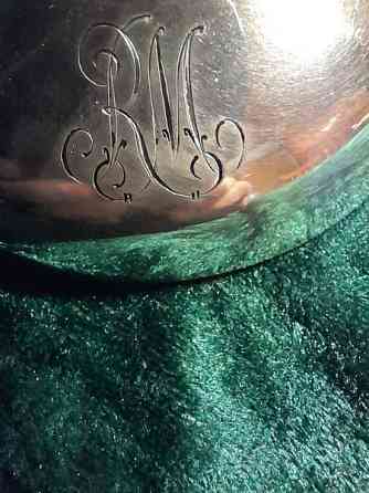 Kultakeskuksen hiottua kristallia maljakko hopea jalalla Лахти