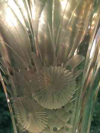 Kultakeskuksen hiottua kristallia maljakko hopea jalalla Лахти