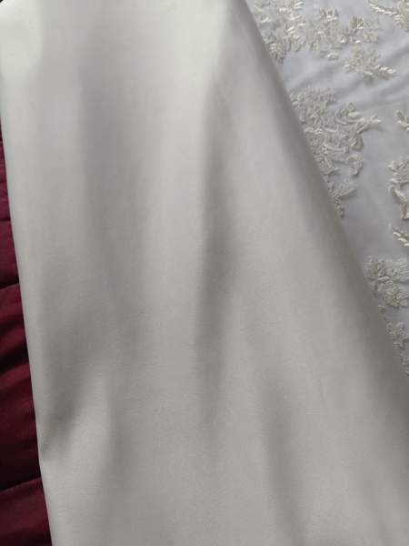 New Duchess valkoinen satiinikangas 4.5m Kuopio - valokuva 1