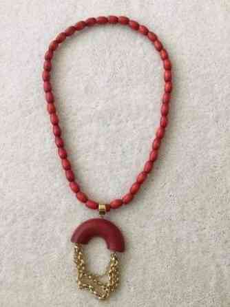 Aarikka punainen kaulakoru Keuruu