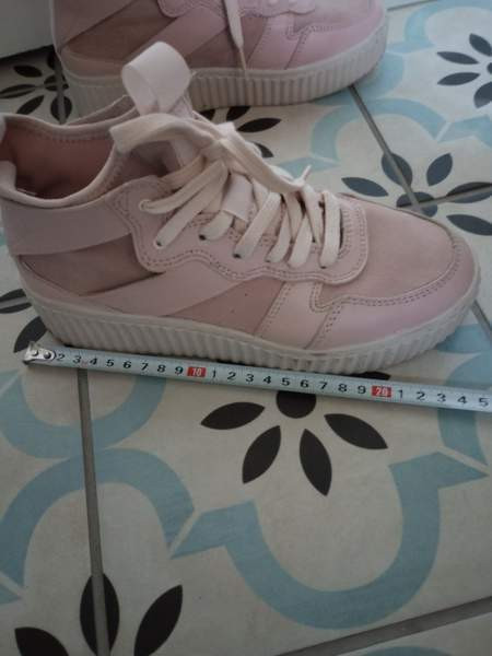 Puuteriroosa Varsitennarit (nahkaa ja mokkaa) Турку - изображение 7