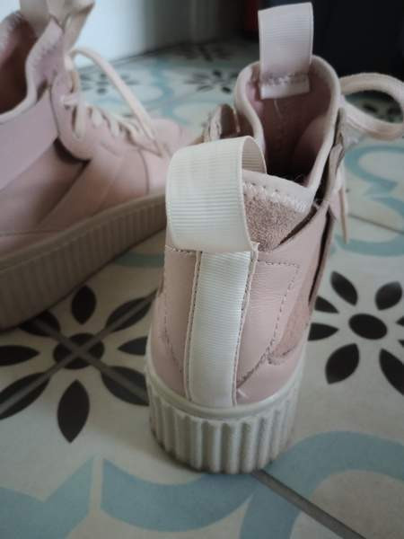 Puuteriroosa Varsitennarit (nahkaa ja mokkaa) Турку - изображение 5