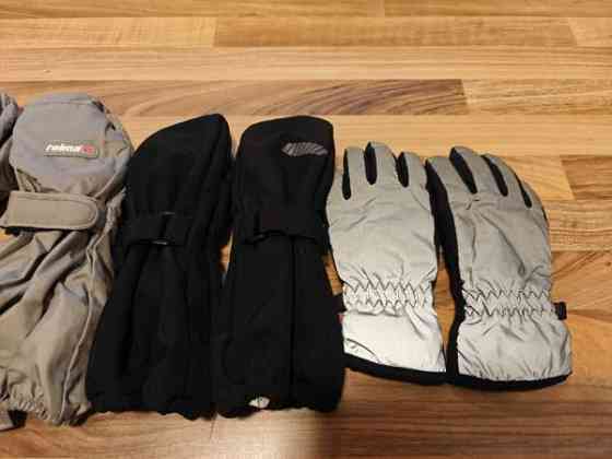 Neljät hanskat välikauteen n. 4-5 -vuotiaalle Пори