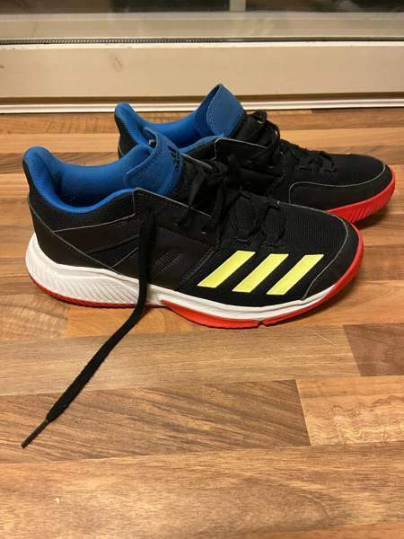 Adidas kengät 39 1/3 Вааса - изображение 2