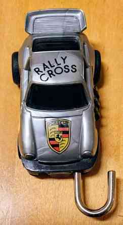 Leluauto numerolukolla Ювяскюля