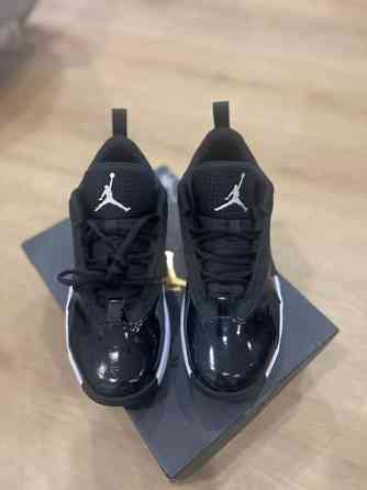 Sisäpelikengät- Jordan Turku