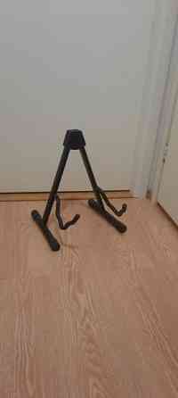 Fender puoliakustinen kitara Helsinki