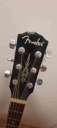 Fender puoliakustinen kitara Helsinki