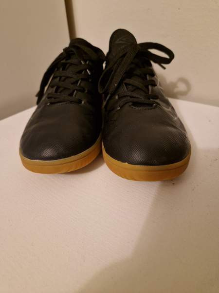 Umbro sisäpelikengät Тампере - изображение 3