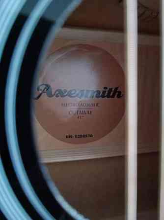 Electro-acoustic kitara Helsinki