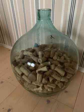 Iso avi-pullo korkeilla Оулу