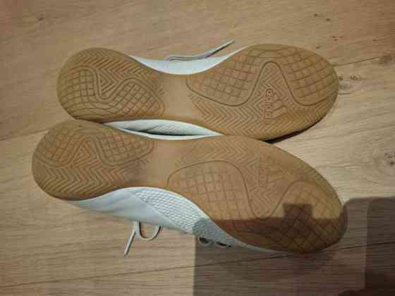 Adidas sisäpelikengät 42 Kempele
