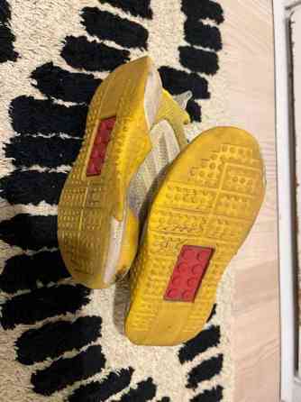 Adidas Lego lenkkarit (26,5) Helsinki