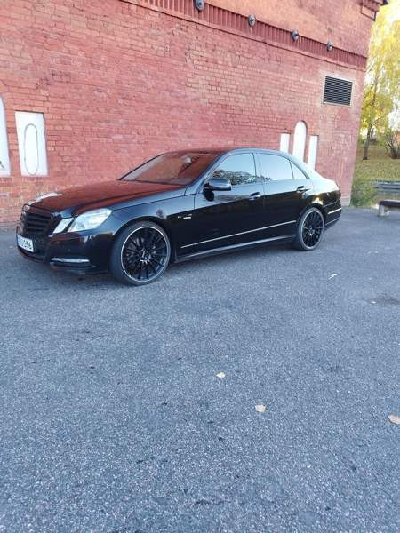 Mercedes-Benz E Tammela - photo 1