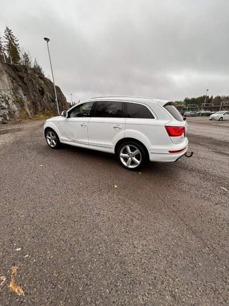 Audi Q7 Холлола - изображение 1