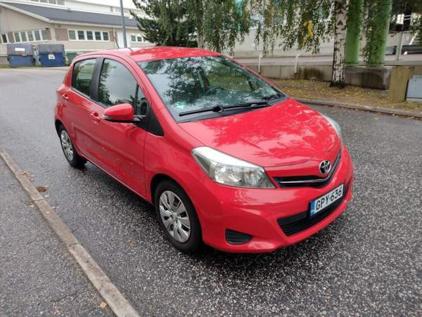 Toyota Yaris Вантаа - изображение 2