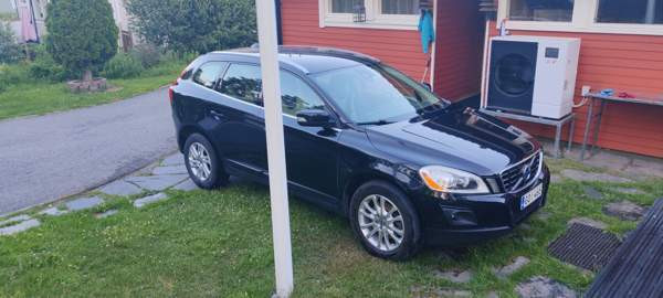 Volvo XC60 Nokia - valokuva 2