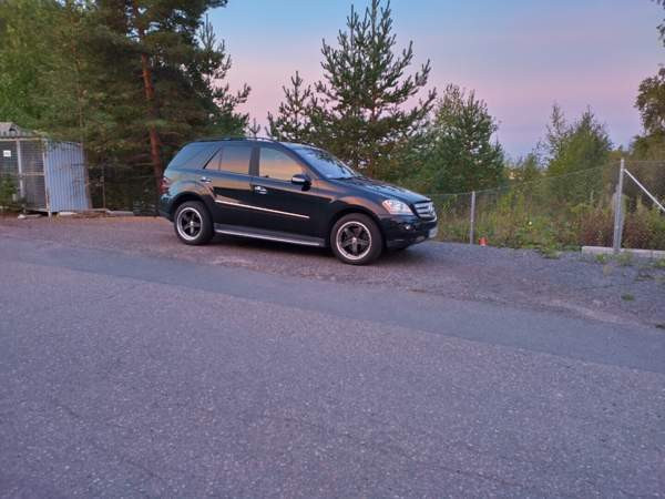 Mercedes-Benz ML Naantali - photo 3