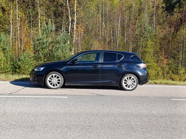 Lexus CT Ruovesi - valokuva 4