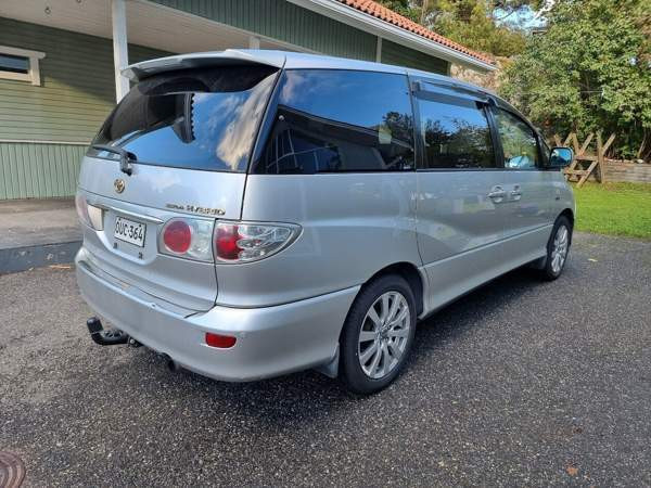 Toyota Estima Райсио - изображение 3