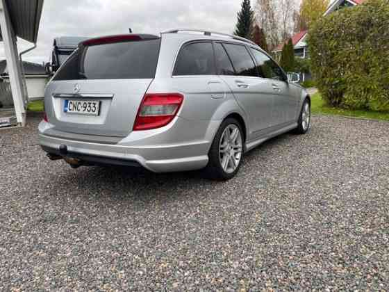 Mercedes-Benz C Коккола