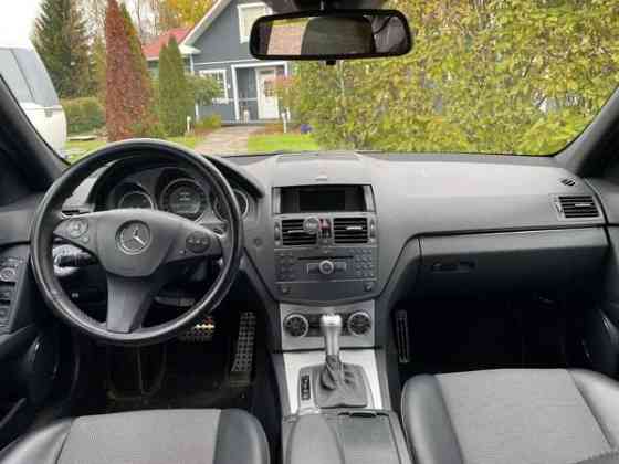 Mercedes-Benz C Коккола