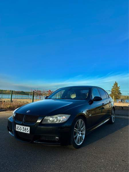 BMW 330 Kouvola - valokuva 1