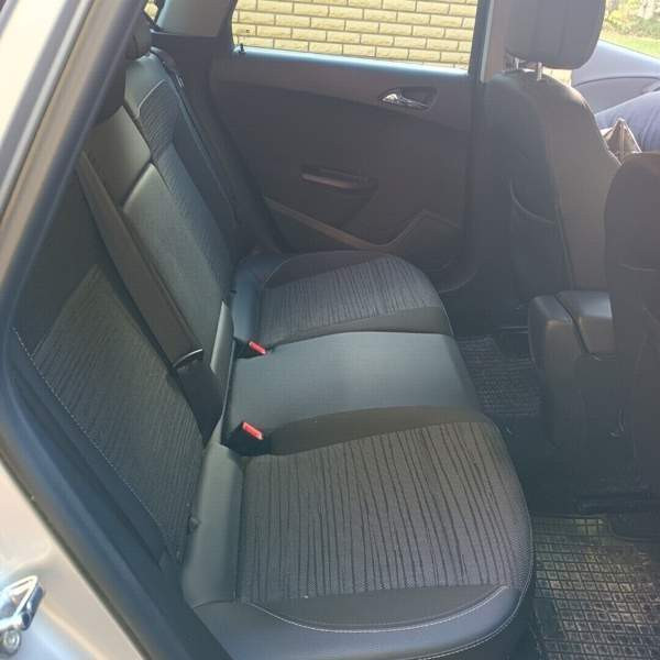 Opel Astra Ranua - valokuva 5