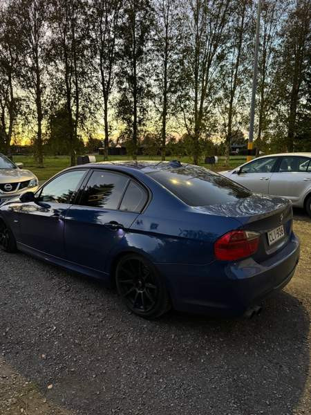 BMW 330 Isokyrö - изображение 1