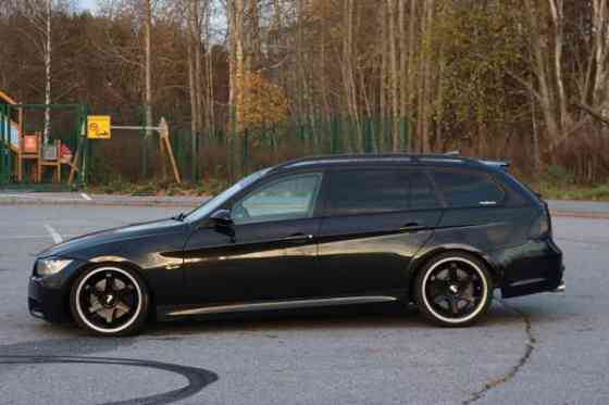 BMW 330 Каарина