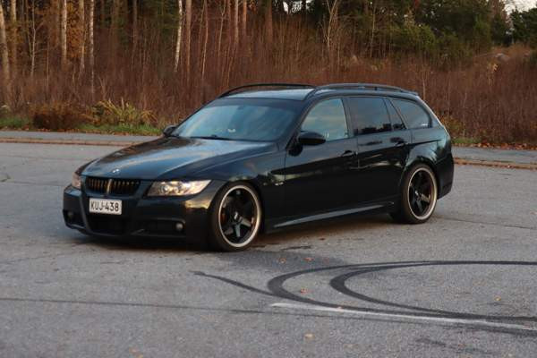 BMW 330 Каарина - изображение 3