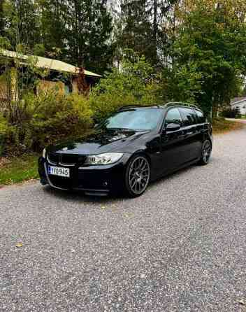 BMW 330 Loppi
