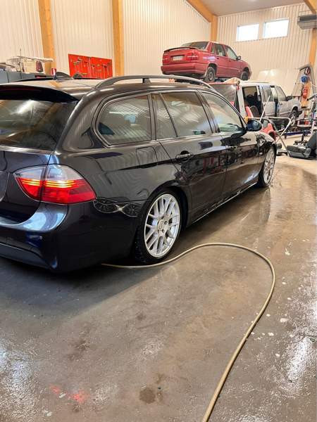 BMW 330 Loppi - valokuva 4