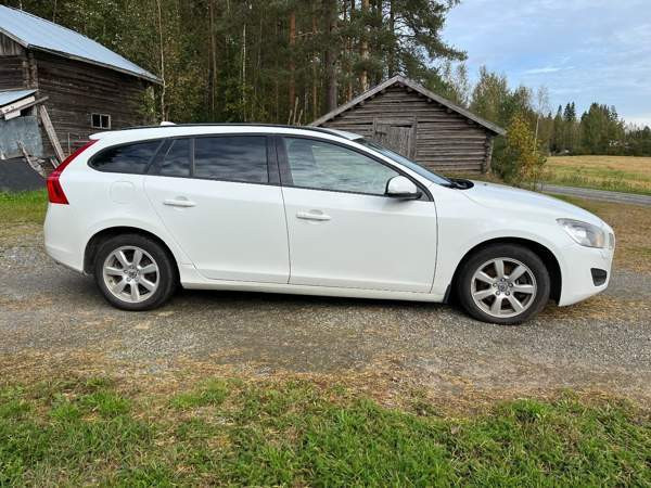 Volvo V60 Jalasjärvi - photo 2