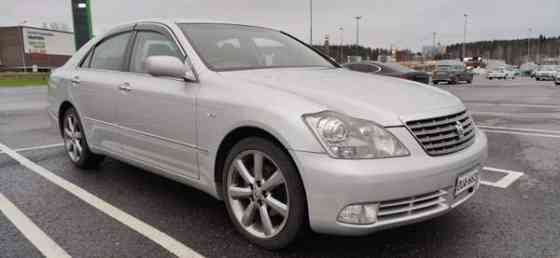 Toyota Crown Jyväskylä