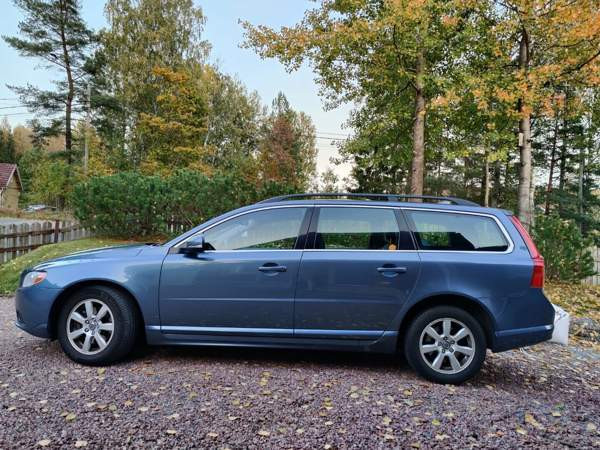 Volvo V70 Эспоо - изображение 1