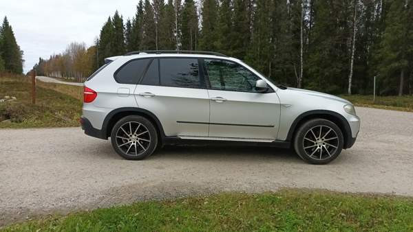 BMW X5 Куусамо - изображение 8
